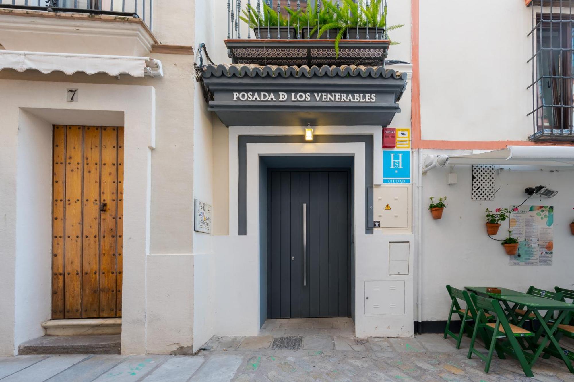 Posada De Los Venerables Sevilla Buitenkant foto